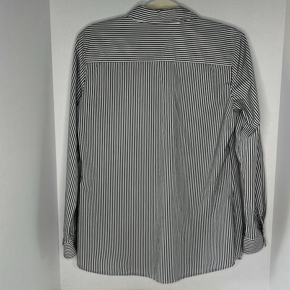 J.McLaughlin Striped Button Down Top Long Sleeve M - Picture 6 of 6